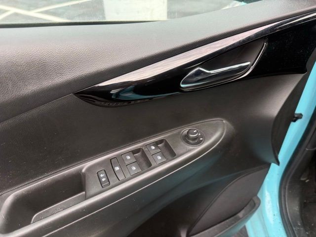 Chevrolet Spark Vehicle Full-screen Gallery Image 9