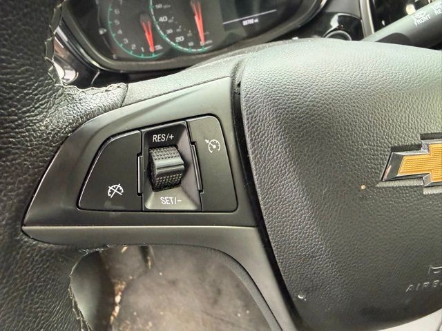 Chevrolet Spark Vehicle Full-screen Gallery Image 10