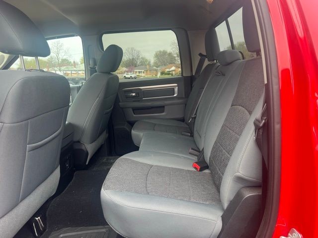 Ram 1500 Vehicle Full-screen Gallery Image 9