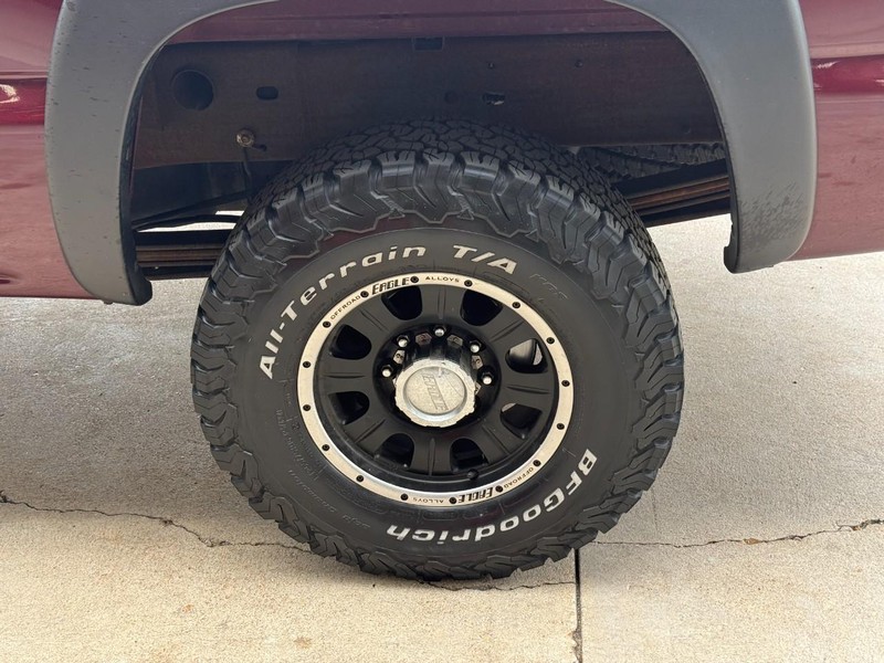 Chevrolet Silverado 2500HD Vehicle Full-screen Gallery Image 5