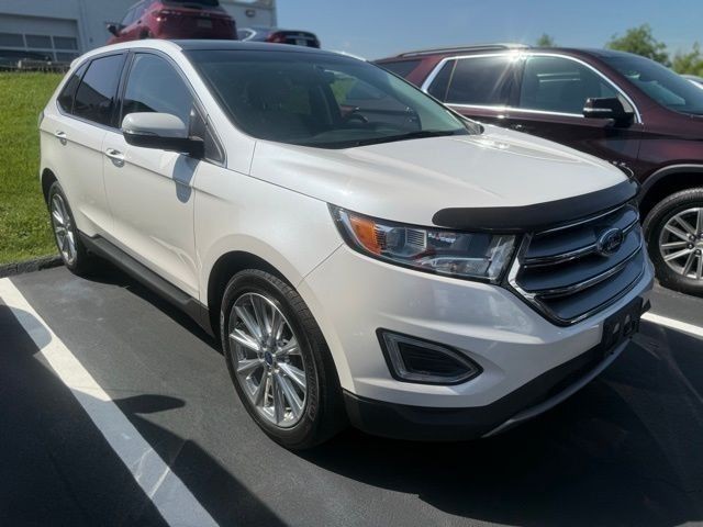 Ford Edge Vehicle Full-screen Gallery Image 03