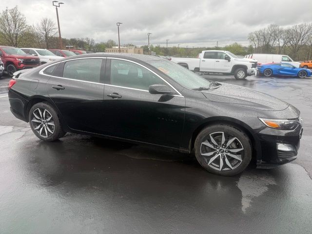 Chevrolet Malibu Vehicle Full-screen Gallery Image 10