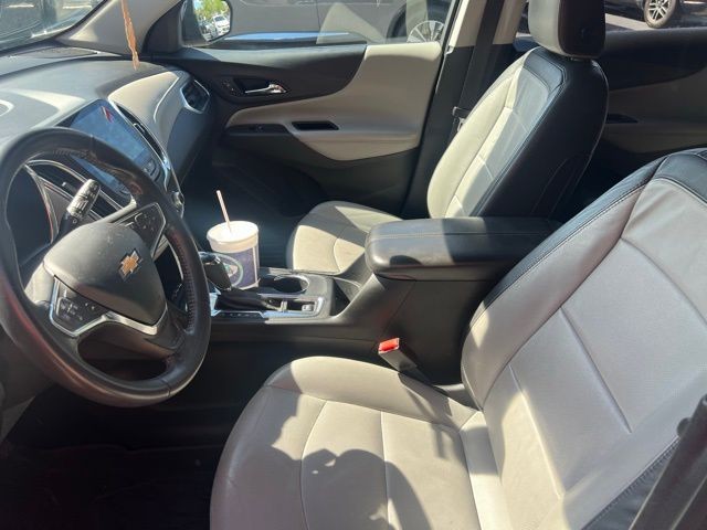 Chevrolet Equinox Vehicle Full-screen Gallery Image 6