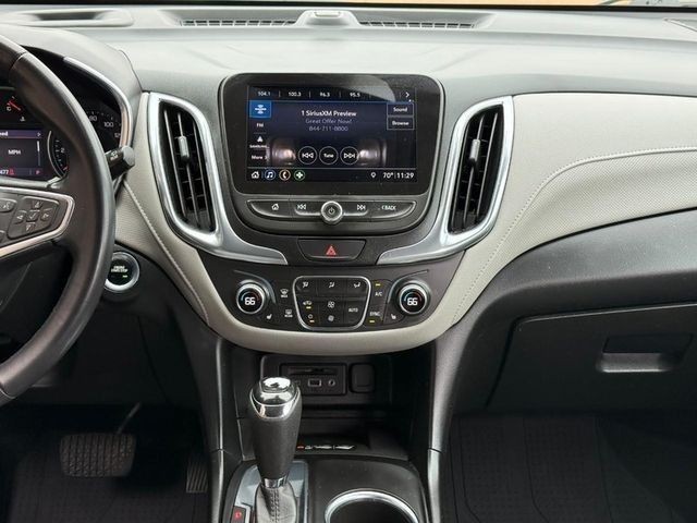 Chevrolet Equinox Vehicle Full-screen Gallery Image 14
