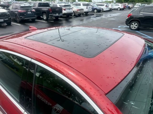 Chevrolet Impala Vehicle Full-screen Gallery Image 5