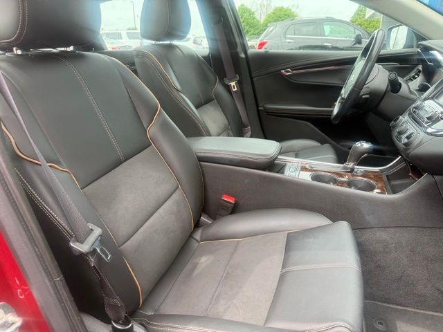 Chevrolet Impala Vehicle Full-screen Gallery Image 8