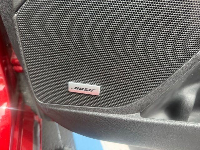 Chevrolet Impala Vehicle Full-screen Gallery Image 9