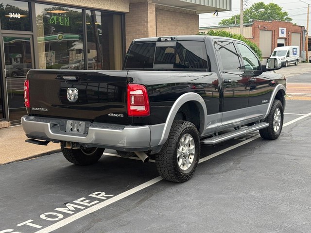 Ram 2500 Vehicle Full-screen Gallery Image 3