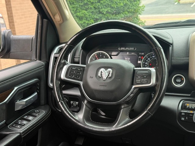 Ram 2500 Vehicle Full-screen Gallery Image 13