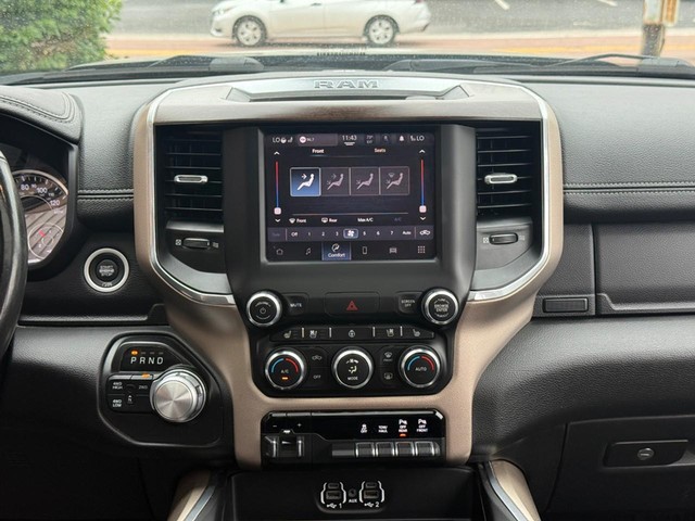 Ram 2500 Vehicle Full-screen Gallery Image 14