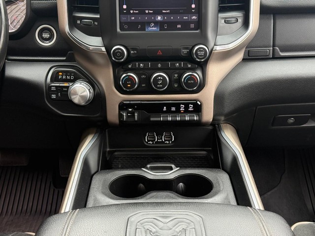 Ram 2500 Vehicle Full-screen Gallery Image 15