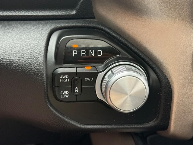 Ram 2500 Vehicle Full-screen Gallery Image 22