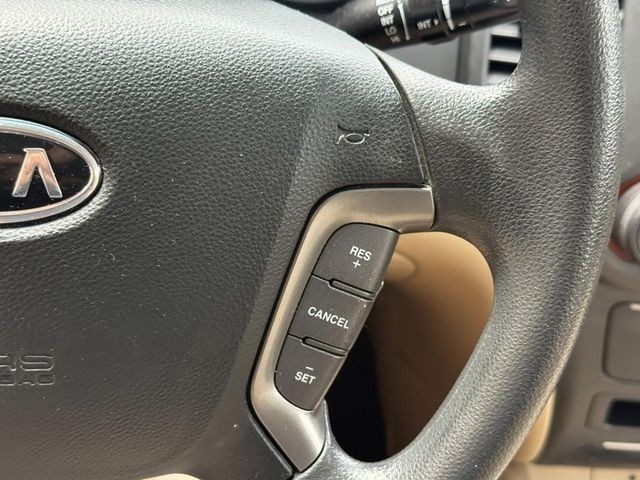 Kia Optima Vehicle Full-screen Gallery Image 19