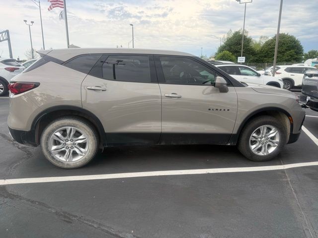 Chevrolet Blazer Vehicle Full-screen Gallery Image 4