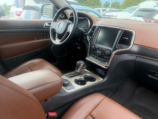Jeep Grand Cherokee Vehicle Full-screen Gallery Image 7