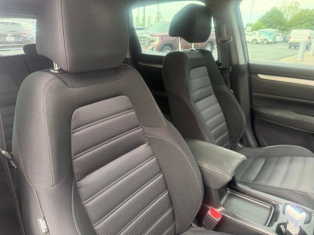 Honda CR-V Vehicle Full-screen Gallery Image 6