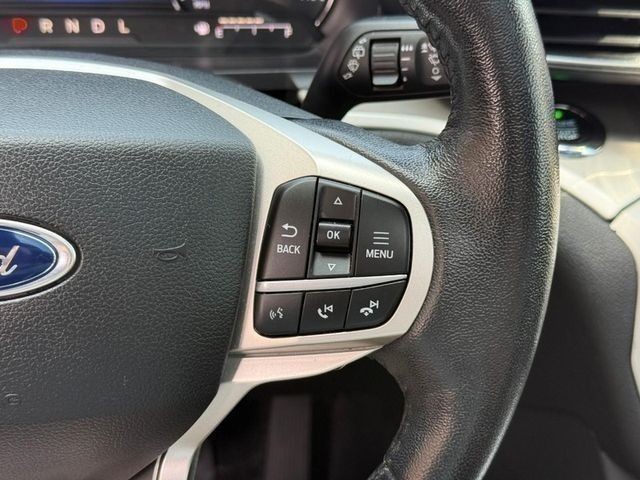Ford Explorer Vehicle Full-screen Gallery Image 20