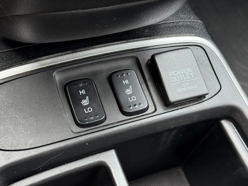 Honda CR-V Vehicle Full-screen Gallery Image 24