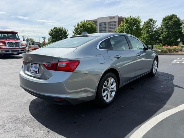 Chevrolet Malibu Vehicle Full-screen Gallery Image 7