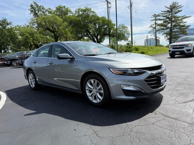 Chevrolet Malibu Vehicle Full-screen Gallery Image 8