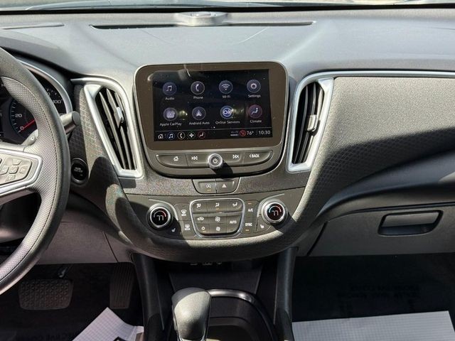 Chevrolet Malibu Vehicle Full-screen Gallery Image 13