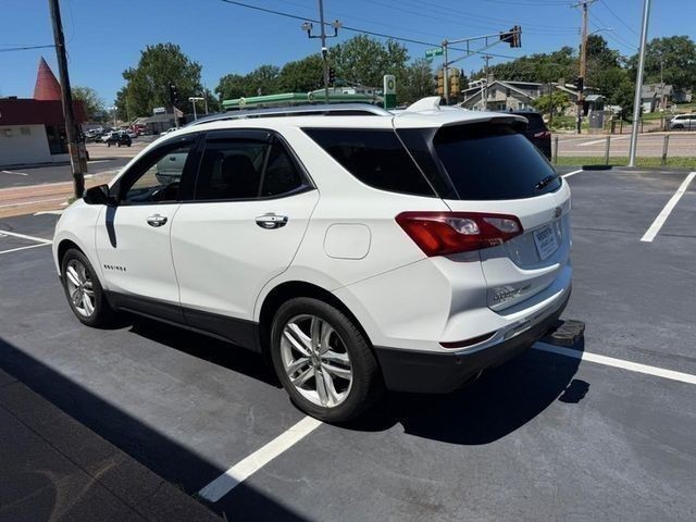 Chevrolet Equinox Vehicle Full-screen Gallery Image 4