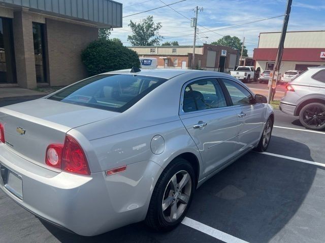 Chevrolet Malibu Vehicle Full-screen Gallery Image 04