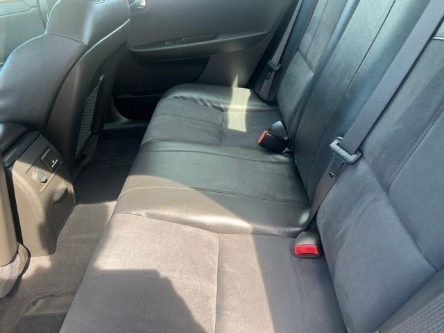 Chevrolet Malibu Vehicle Full-screen Gallery Image 09
