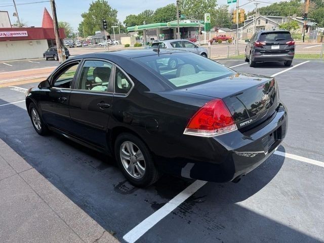 Chevrolet Impala Limited Vehicle Full-screen Gallery Image 4