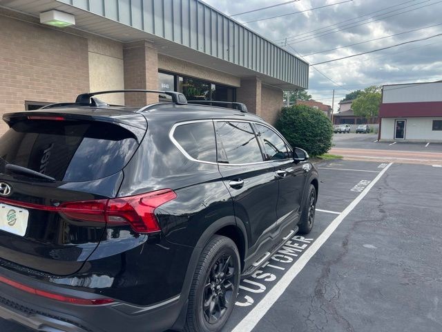 Hyundai Santa Fe Vehicle Full-screen Gallery Image 4
