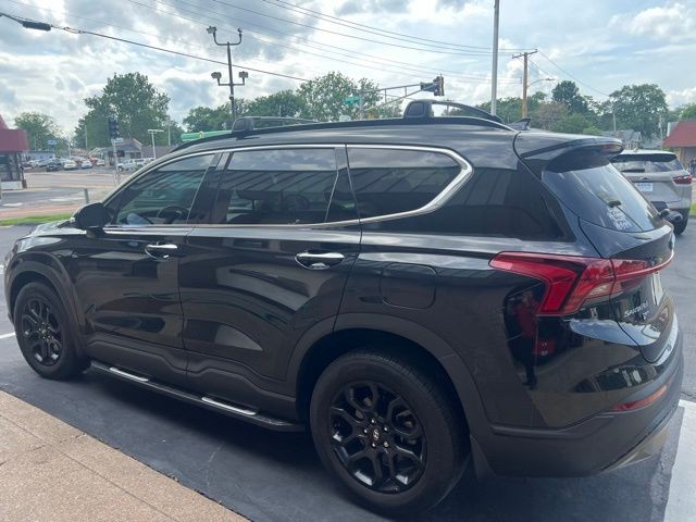 Hyundai Santa Fe Vehicle Full-screen Gallery Image 6
