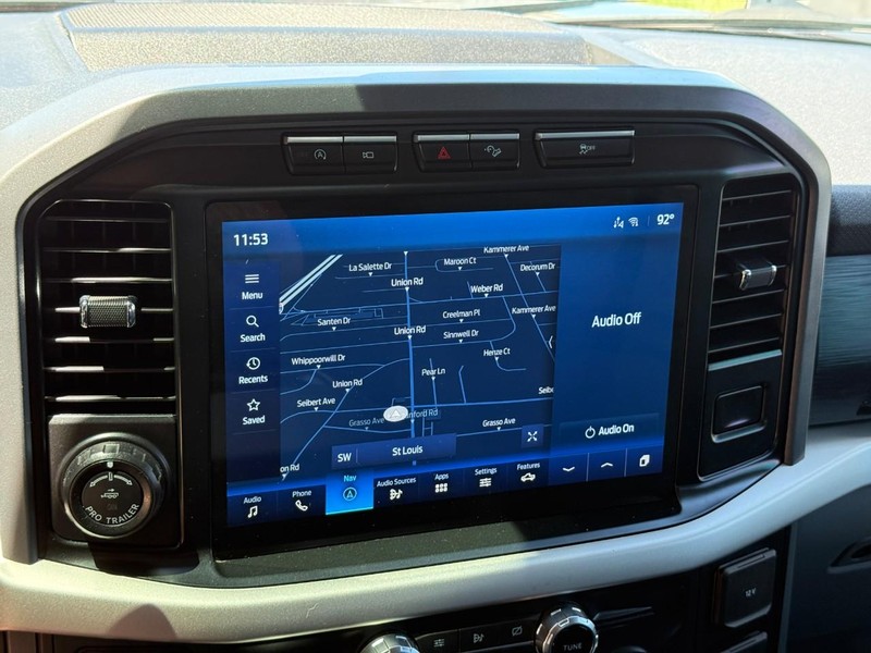 Ford F-150 Vehicle Full-screen Gallery Image 22