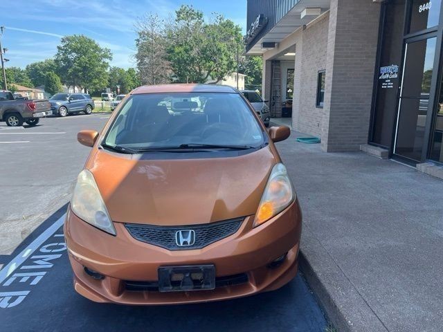 Honda Fit Vehicle Full-screen Gallery Image 02