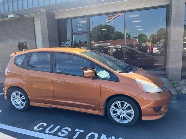 Honda Fit Vehicle Full-screen Gallery Image 03