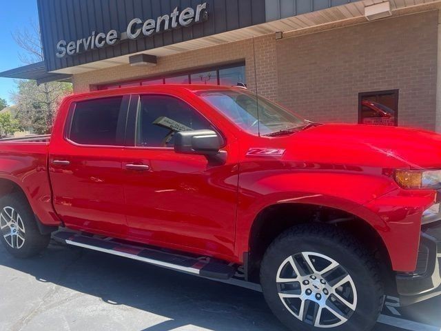 Chevrolet Silverado 1500 Vehicle Full-screen Gallery Image 3
