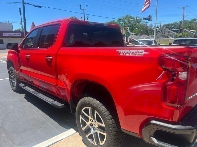 Chevrolet Silverado 1500 Vehicle Full-screen Gallery Image 6
