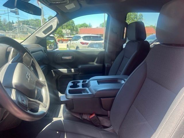 Chevrolet Silverado 1500 Vehicle Full-screen Gallery Image 8