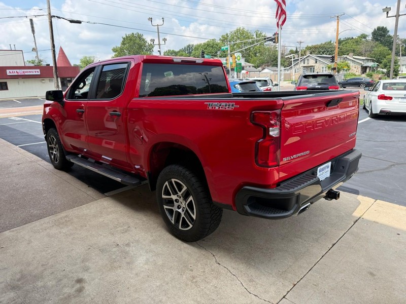 Chevrolet Silverado 1500 Vehicle Full-screen Gallery Image 4