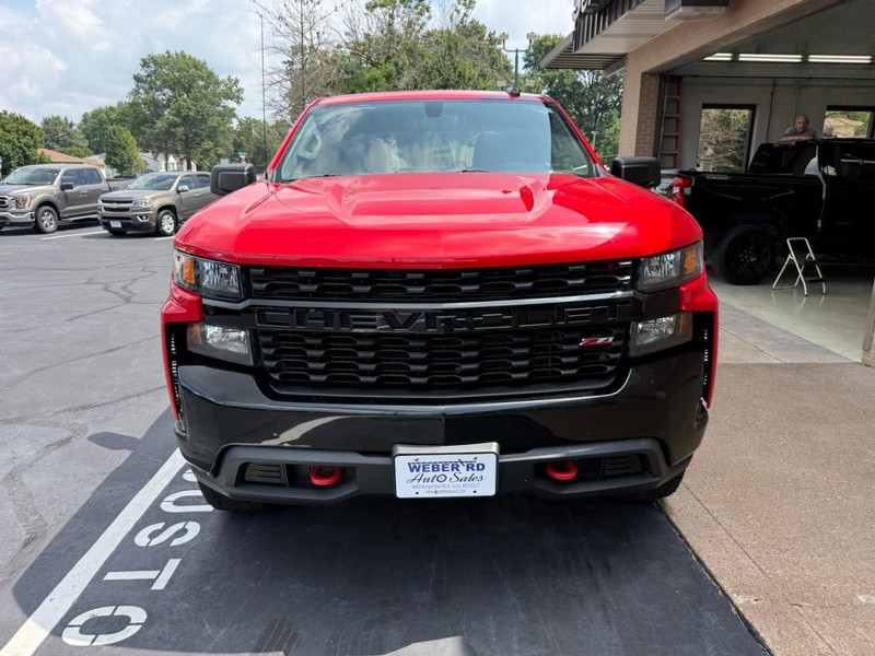 Chevrolet Silverado 1500 Vehicle Full-screen Gallery Image 9