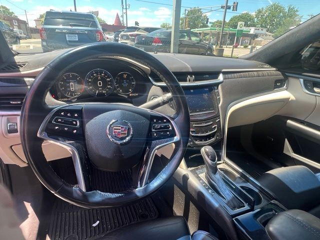 Cadillac XTS Vehicle Full-screen Gallery Image 7