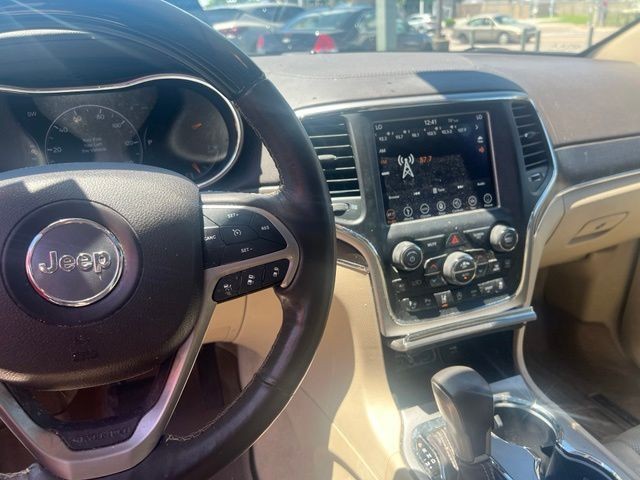 Jeep Grand Cherokee Vehicle Full-screen Gallery Image 6