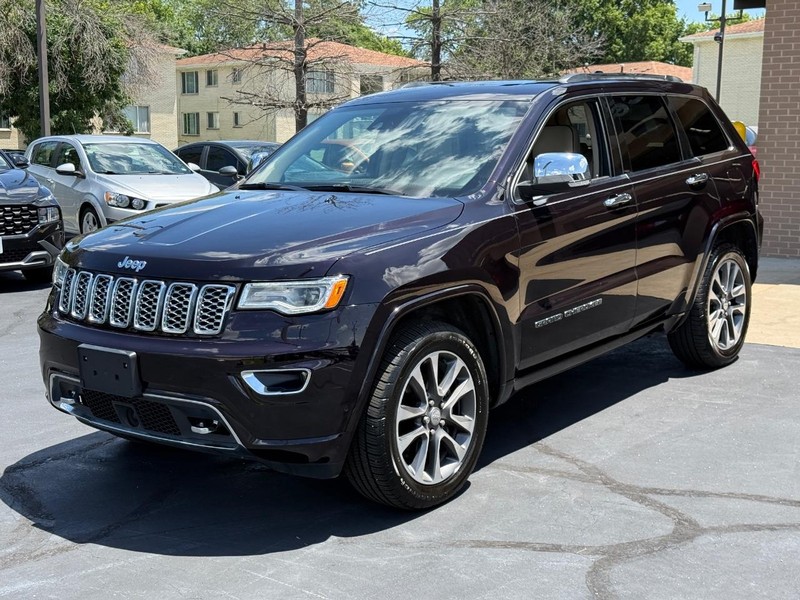 Jeep Grand Cherokee Vehicle Full-screen Gallery Image 8