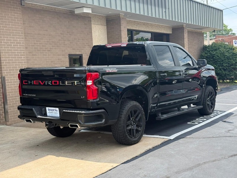 Chevrolet Silverado 1500 LTD Vehicle Full-screen Gallery Image 3