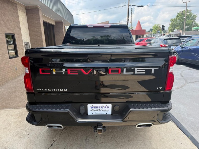 Chevrolet Silverado 1500 LTD Vehicle Full-screen Gallery Image 7