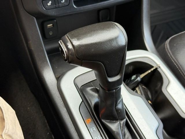 Chevrolet Colorado Vehicle Full-screen Gallery Image 21
