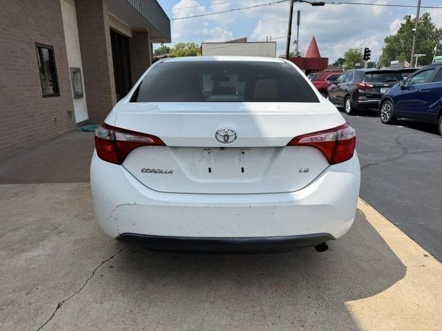 Toyota Corolla Vehicle Full-screen Gallery Image 6