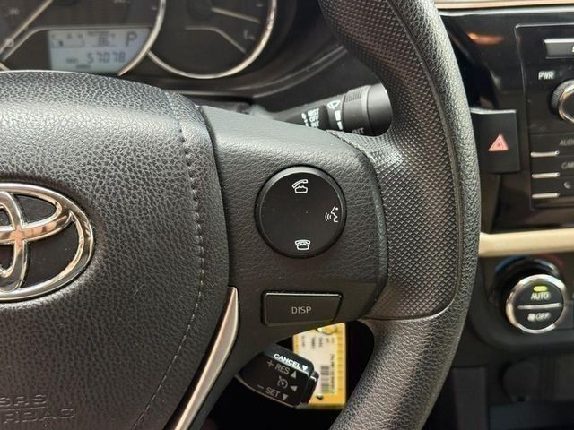 Toyota Corolla Vehicle Full-screen Gallery Image 18