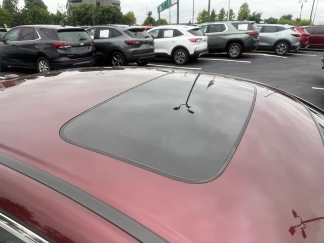 Honda Accord Sedan Vehicle Full-screen Gallery Image 5