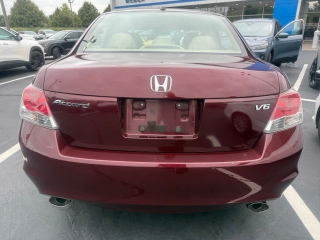 Honda Accord Sedan Vehicle Full-screen Gallery Image 8