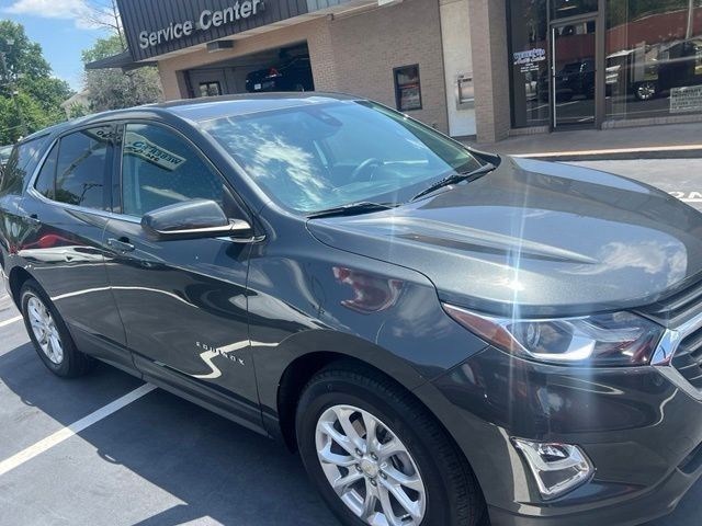 Chevrolet Equinox Vehicle Full-screen Gallery Image 3